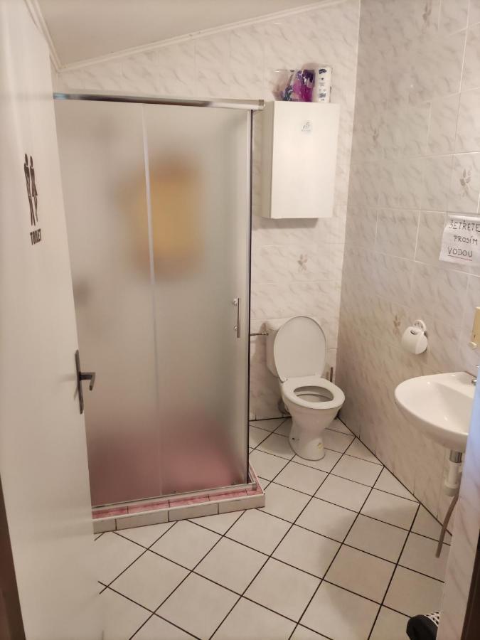 Vinny Sklep U Brodu Vacenovice Bagian luar foto