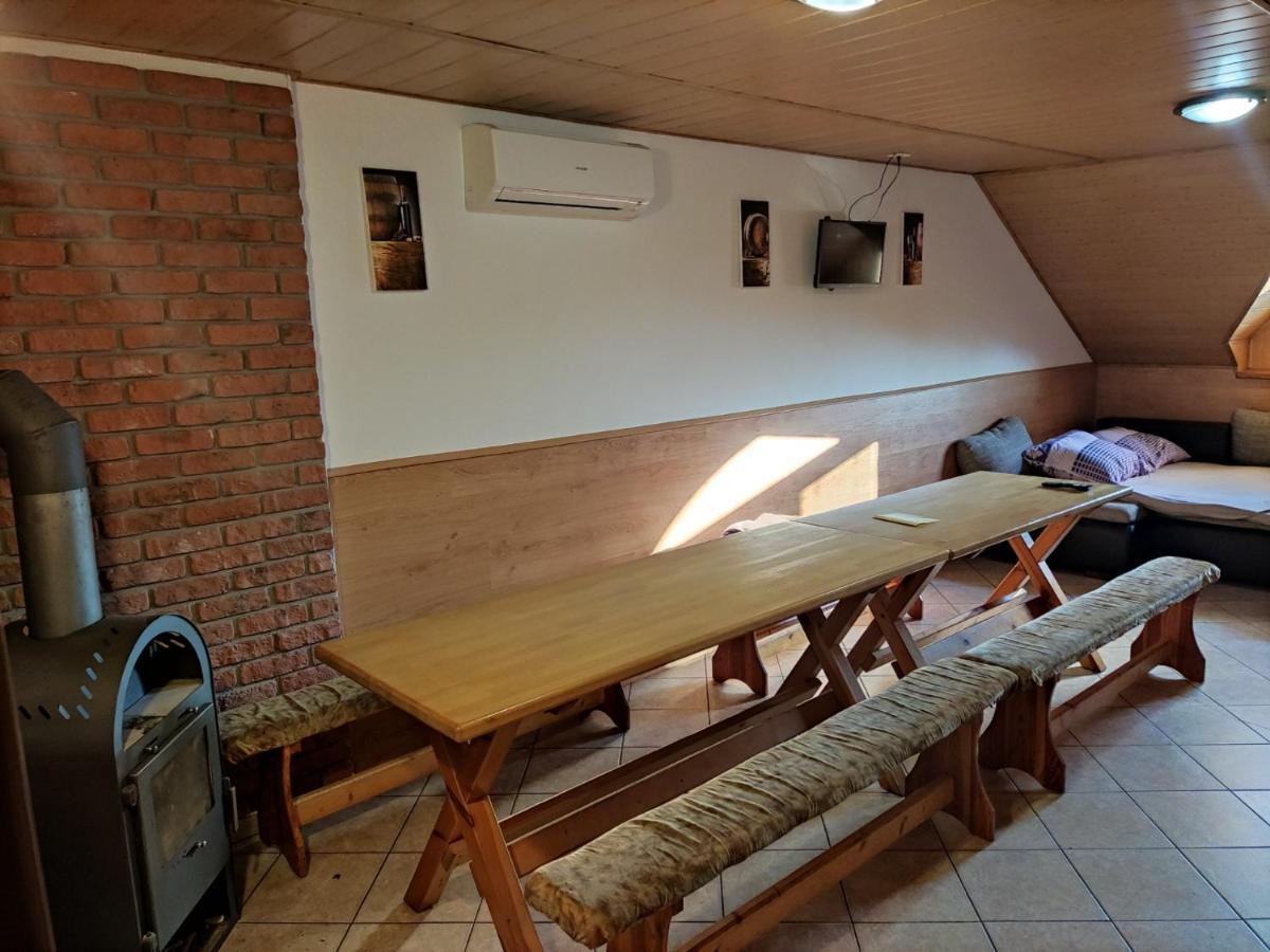 Vinny Sklep U Brodu Vacenovice Bagian luar foto